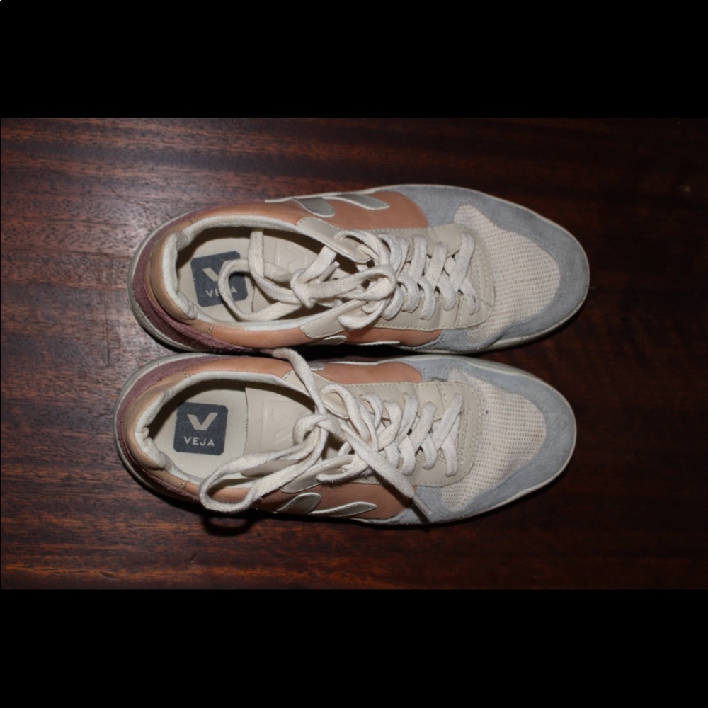 VEJA Sneakers